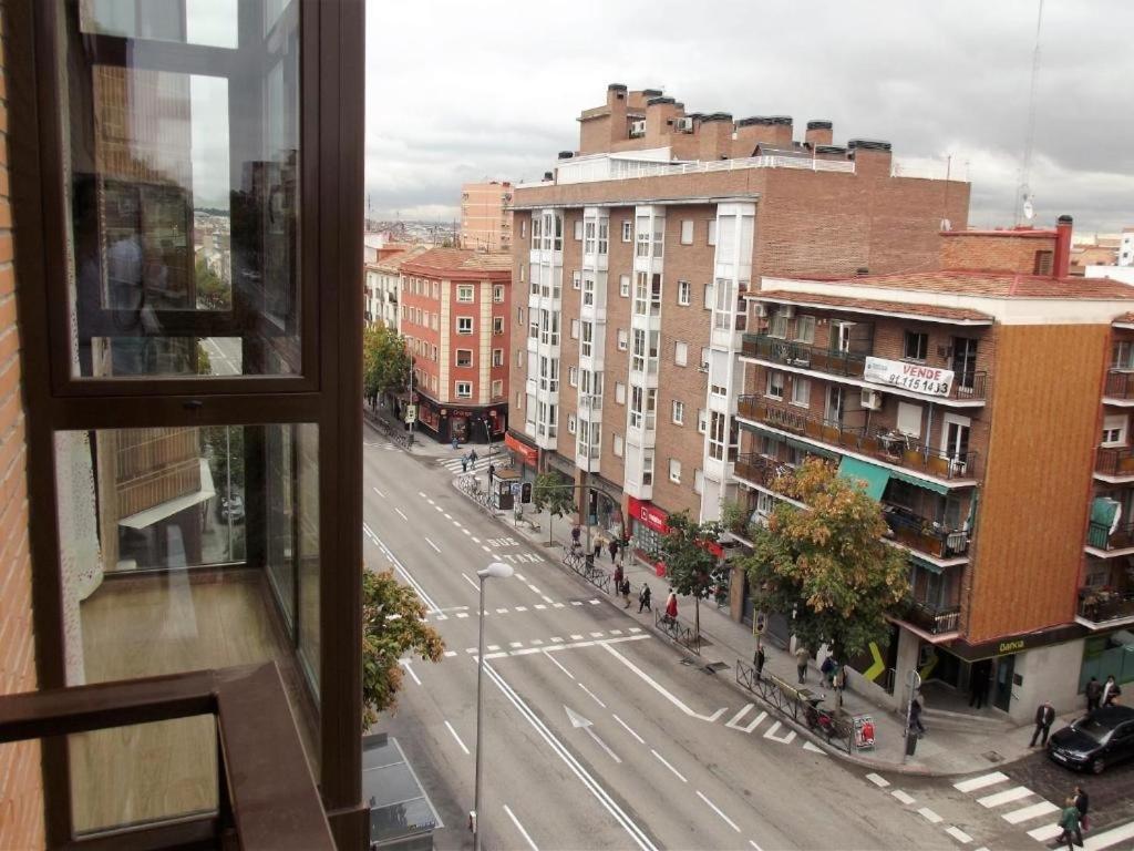 מדריד Apartamentos Urgel מראה חיצוני תמונה