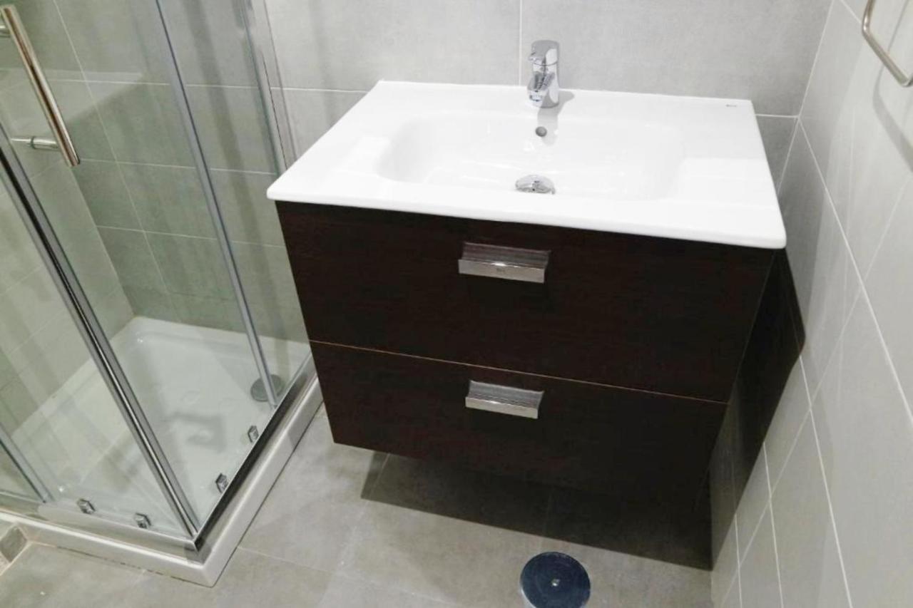 מדריד Apartamentos Urgel מראה חיצוני תמונה